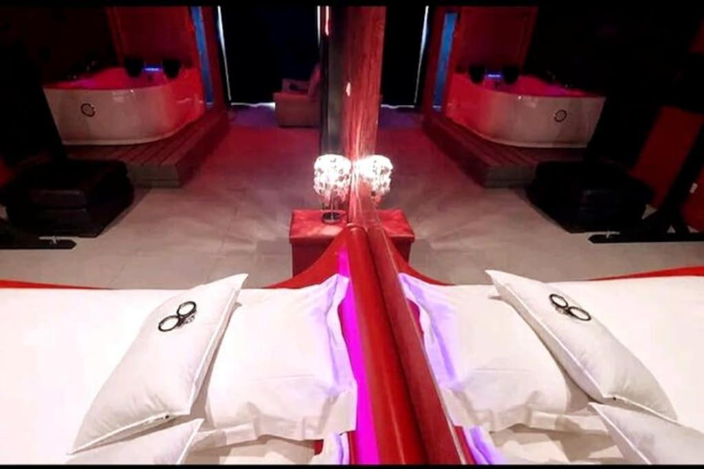 Appartement Balneo Et Sauna Prives The Red Room Mauguio Exteriér fotografie