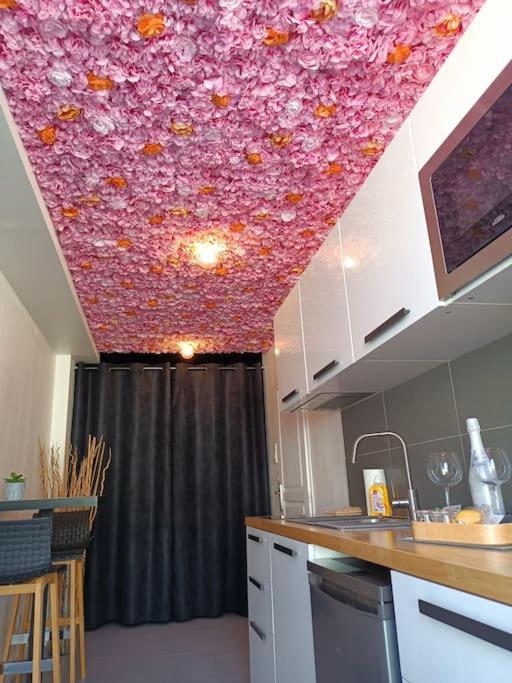 Appartement Balneo Et Sauna Prives The Red Room Mauguio Exteriér fotografie
