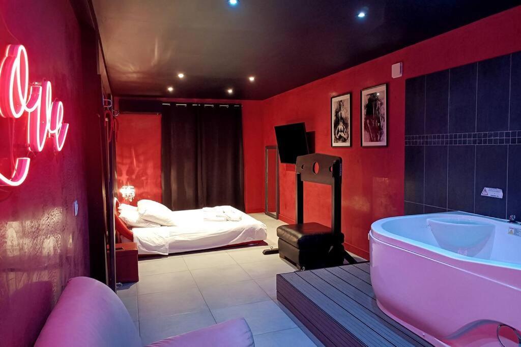 Appartement Balneo Et Sauna Prives The Red Room Mauguio Exteriér fotografie