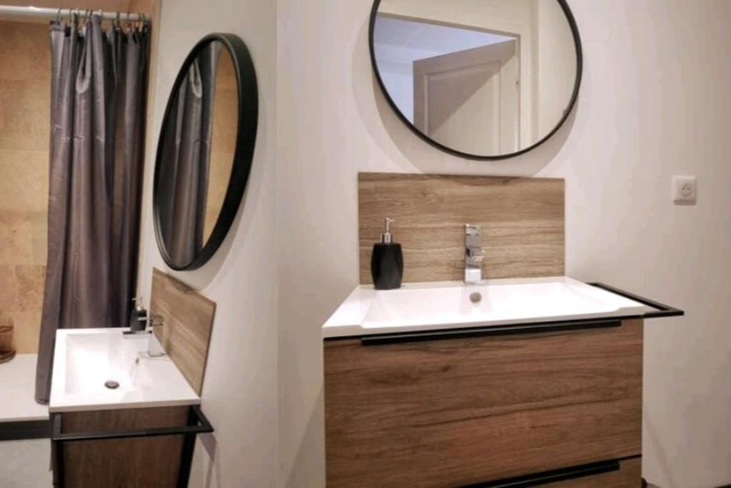 Appartement Balneo Et Sauna Prives The Red Room Mauguio Exteriér fotografie